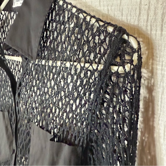 Anne Fontaine Paris Sheer mesh lace Button-Down Blouse – Black – Size 3 (medium) - Picture 10 of 11